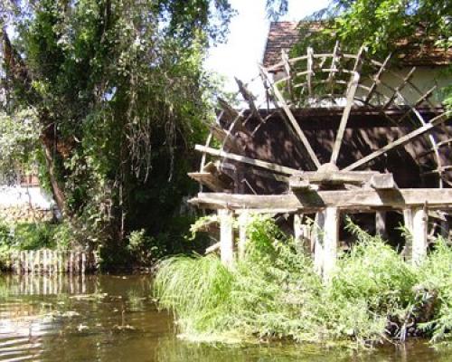 Vodný kolový mlyn v Dunajskom Klátove